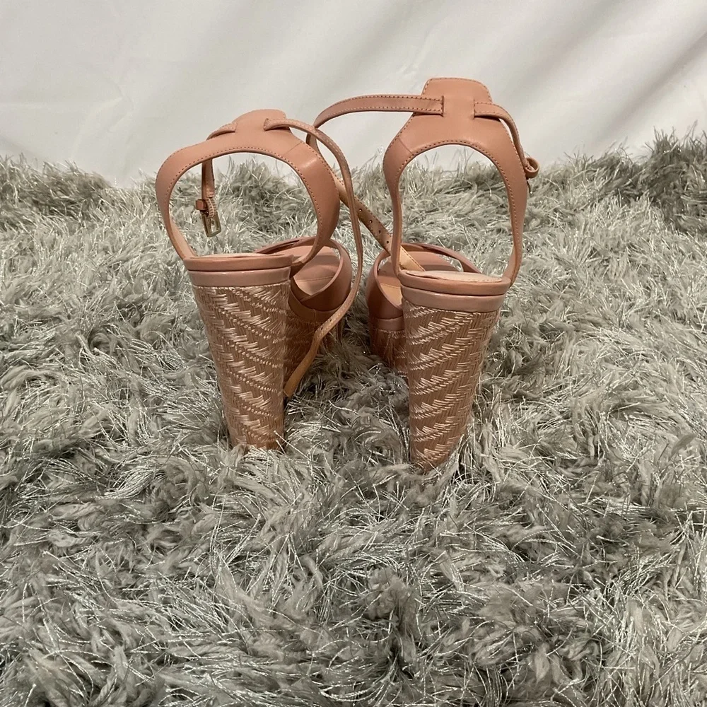 GUC ALDO Cross Strap Wedge Shoe With Textured Heel in Pink
